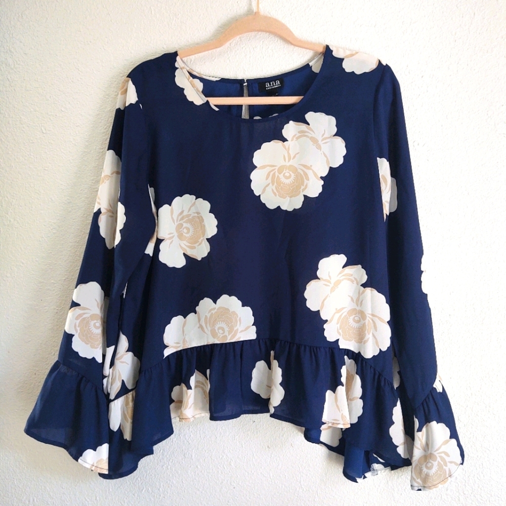 A.n.a. a new approach navy white flower blouse - Picture 1 of 10